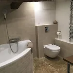 Domaine De Fangal, Pgeonnier 2p, Maison 8p - Piscine 25m - Climatises *