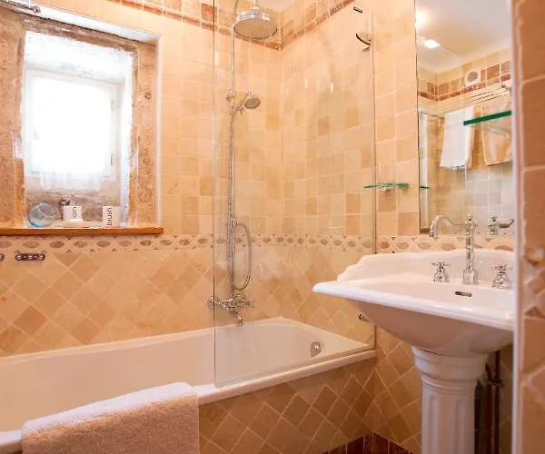 Domaine De Fangal, Pgeonnier 2p, Maison 8p - Piscine 25m - Climatises