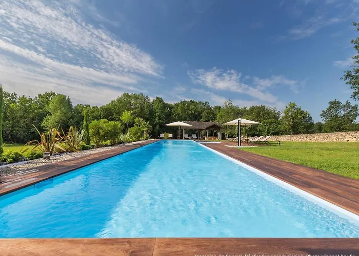 Domaine De Fangal, Pgeonnier 2p, Maison 8p - Piscine 25m - Climatises Prázdninový dům