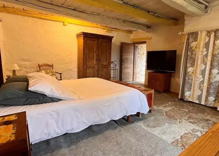 Domaine De Fangal, Pgeonnier 2p, Maison 8p - Piscine 25m - Climatises Septfonds