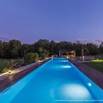Domaine De Fangal, Pgeonnier 2p, Maison 8p - Piscine 25m - Climatises Ferienhaus Septfonds
