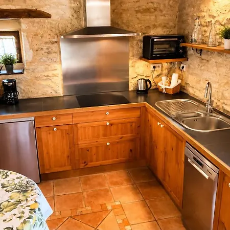 別荘 Domaine De Fangal, Pgeonnier 2p, Maison 8p - Piscine 25m - Climatises Septfonds