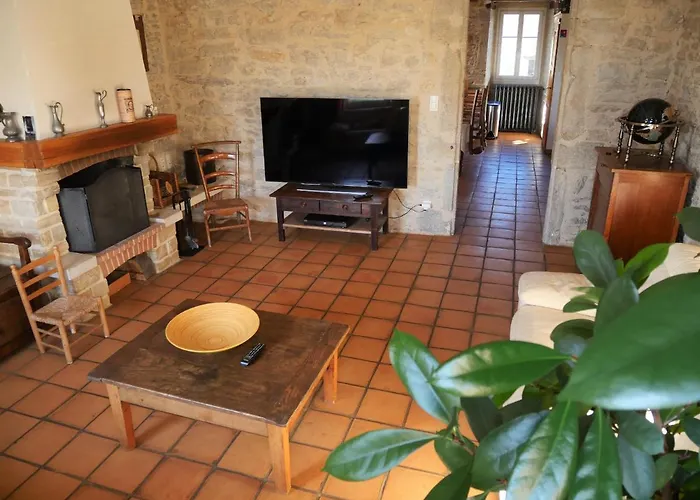 Dom wakacyjny Domaine De Fangal, Pgeonnier 2p, Maison 8p - Piscine 25m - Climatises *